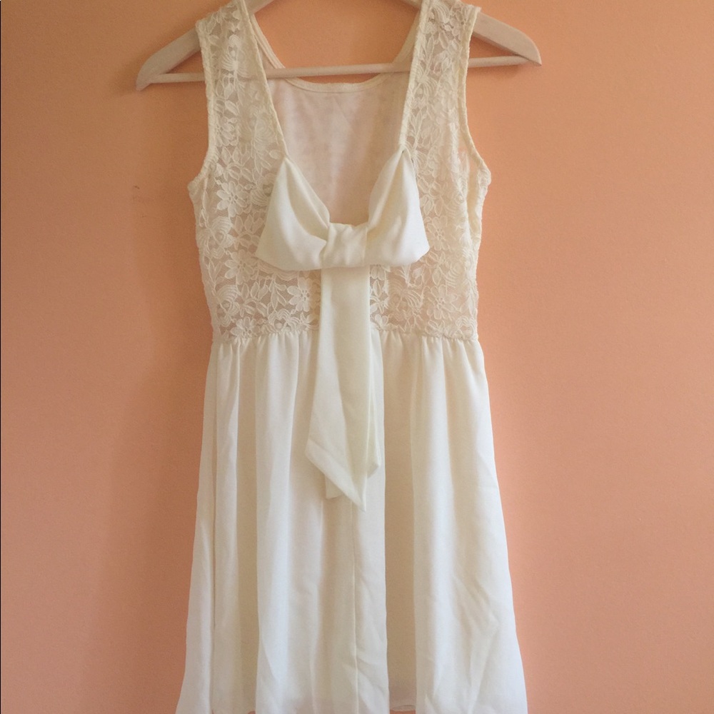 Dress - Picture 4 of 5